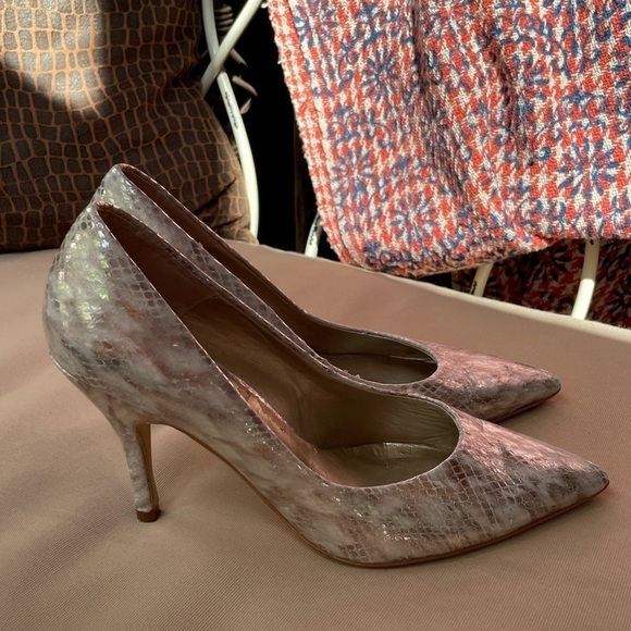 Sacha London Snake Leather Pointed Toe Pump Silver - Picture 5 of 6